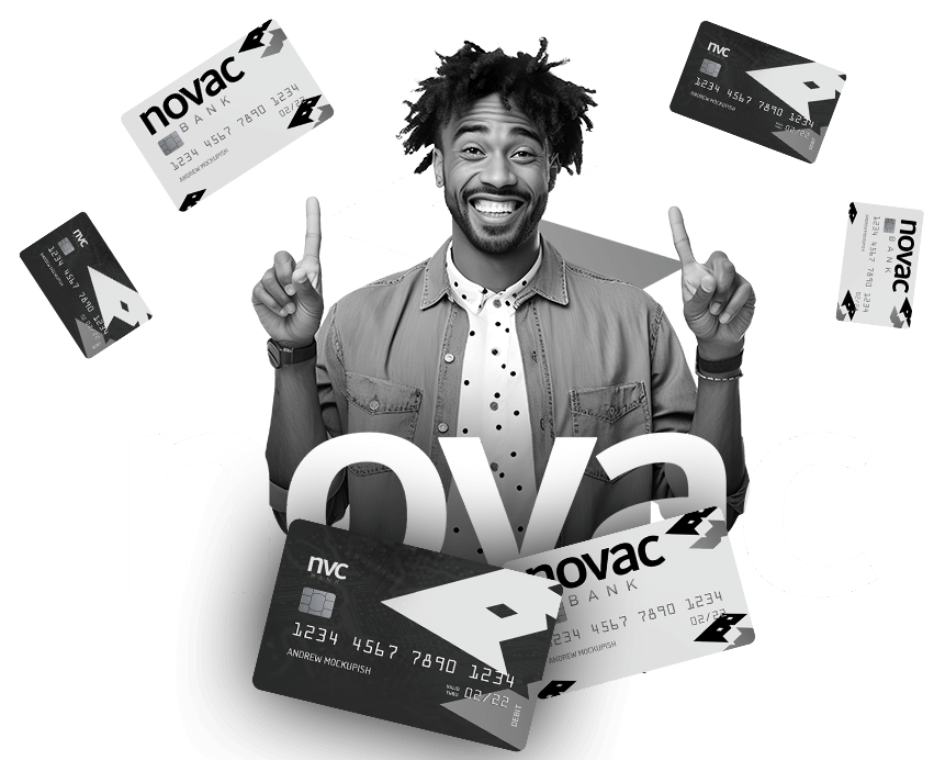 Cliente NovacBank usando conta digital no celular